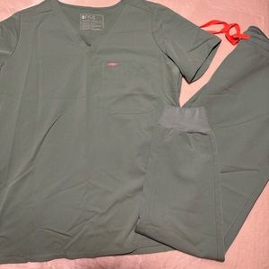 FIGS Scrubs